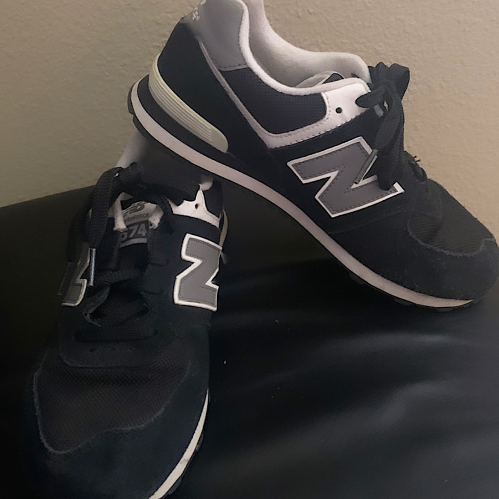 New balance, black, size 6.